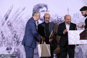 مراسم بزرگداشت روز خبرنگار در تالار وحدت