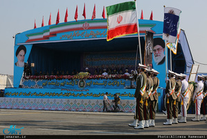 مراسم گرامیداشت روز ارتش جمهوری اسلامی ایران در جوار حرم امام خمینی(س)-1/ رژه