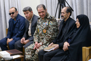 دیدار خانواده شهدای اخیر نیروی پدافند هوایی ارتش با رهبر معظم انقلاب