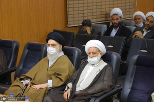 نشست تبیین مکتب امام خمینی با عنوان «جایگاه زن در مکتب فقهی امام(س)»