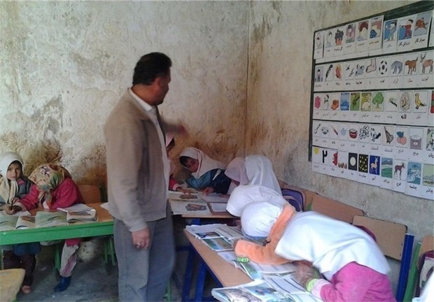 تکذیب شایعه تحصیل دانش آموزان روستای کلوکان سیب و سوران در مرغداری