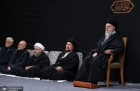 تصاویری از مراسم عزاداری شام شهادت حضرت زهرا(س) با حضور حضرت آیت‌الله خامنه‌ای  (8)