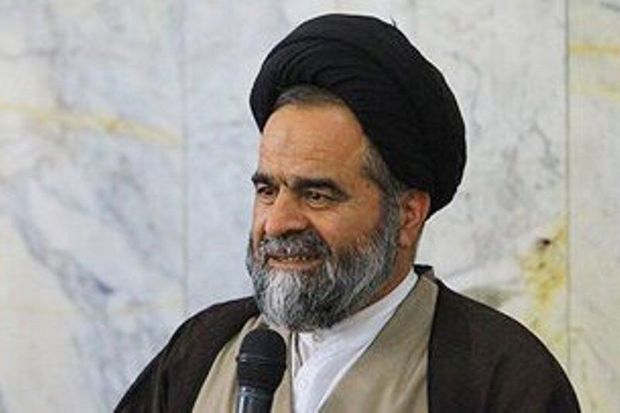 امام جمعه خمین: سبک زندگی ایرانی و اسلامی باید در جامعه نهادینه شود