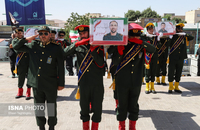 تشییع پیکر مطهر سه شهید حمله ارتش تروریستی آمریکا به زنجان (6)