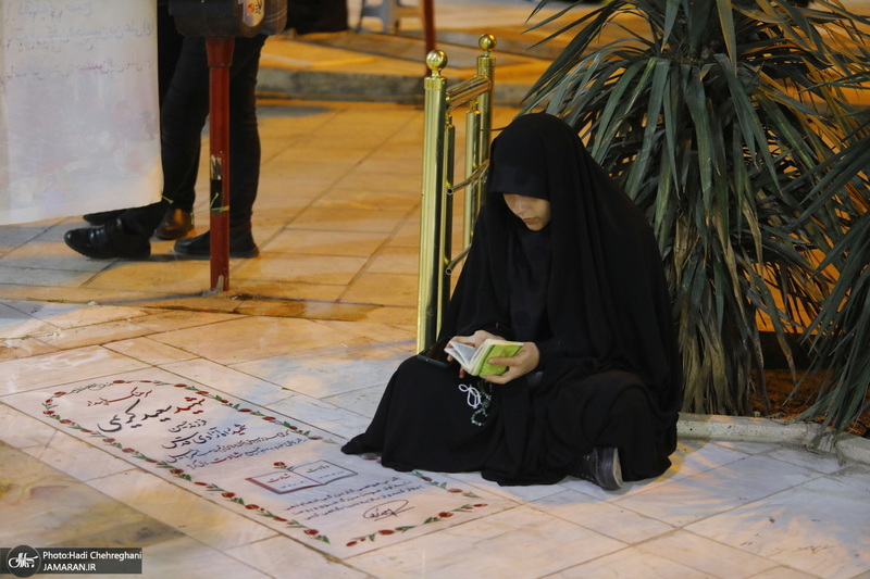 احیای شب بیست و یکم ماه مبارک رمضان در گلزار شهدای قم‎