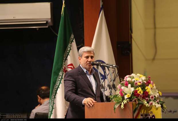 دولت را کمک می کنیم تا آسیبی به کشور وارد نشود