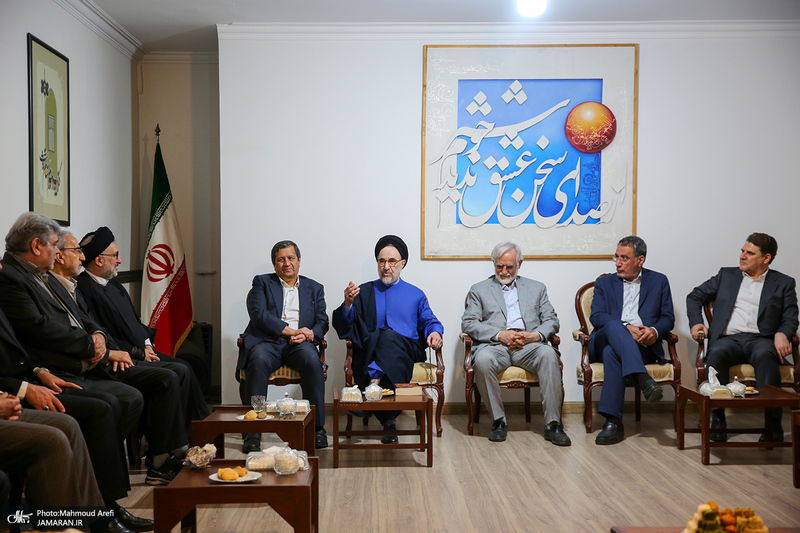 دیدار نوروزی جمعی از وزرای ادوار ایران با سید محمد خاتمی