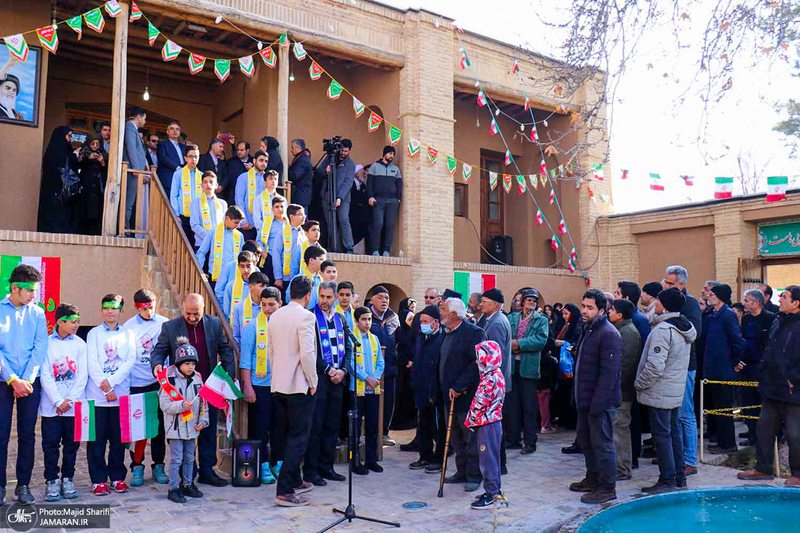 مراسم بزرگداشت 12 بهمن در بیت تاریخی حضرت امام در خمین