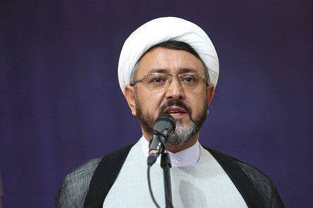 حجة الاسلام علی کمساری : الاستکبار هو العصیان والتمرد الناتج عن الکبر، وهو فی مقابل الاستسلام (القسم الثانی)