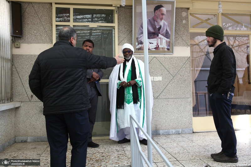بازدید رهبر شیعیان کشور غنا از بیت امام خمینی در جماران