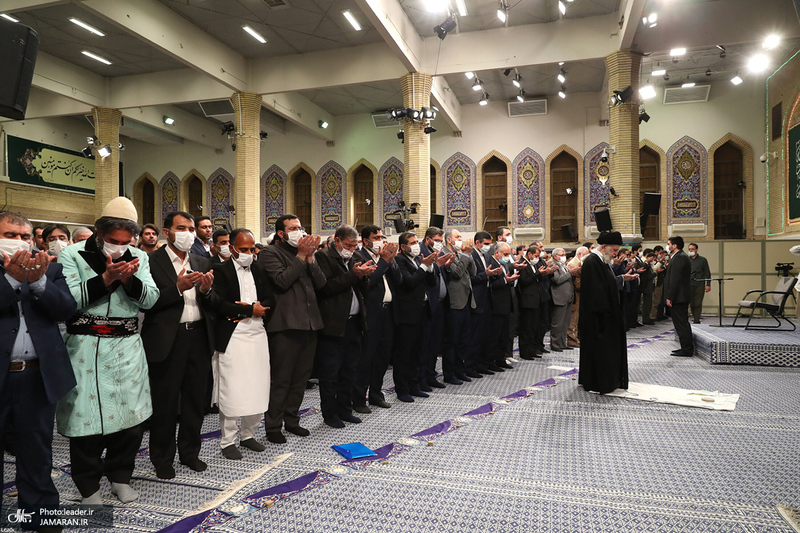دیدار شاعران و اساتید ادبیات فارسی با رهبر معظم انقلاب