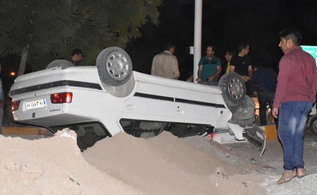 واژگونی خودروی پژو در جاده بندرعباس رودان 2 کشته و 11مجروح بر جای گذاشت