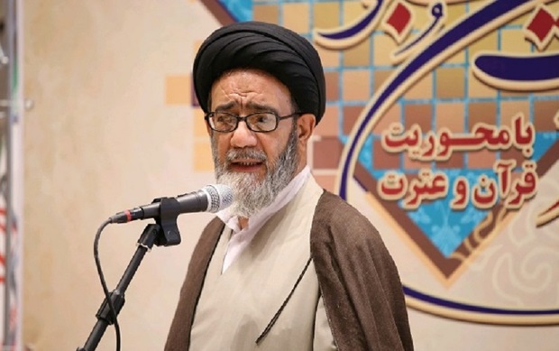 امام جمعه تبریز: القای سقوط نظام از توطئه های دشمنان است