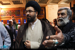 مراسم ختم مادر حجت الاسلام و المسلمین محتشمی پور در مسجد نور