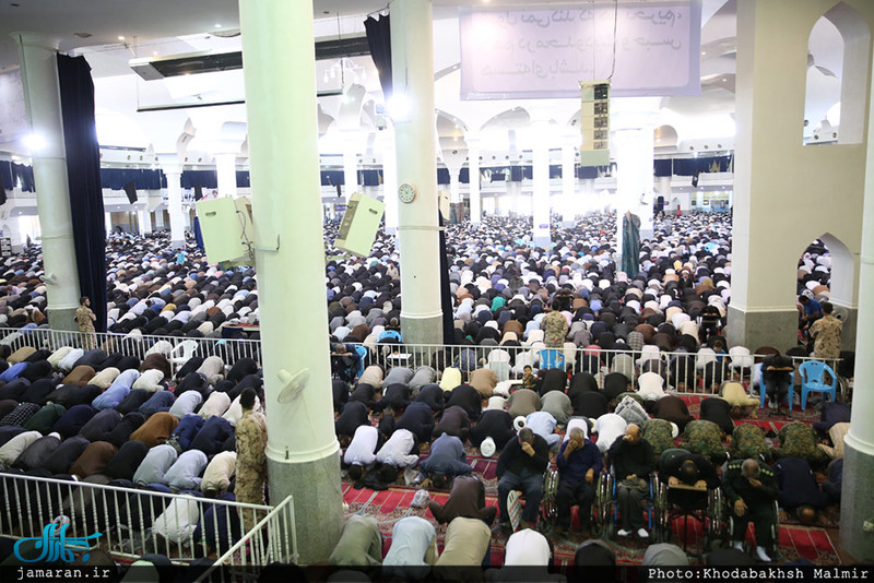 حضور سید حسن خمینی در نماز جمعه قم