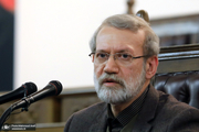  رئیس مجلس از تندیس شهید مطهری رونمایی کرد