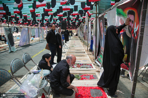 گلزار شهدای جنگ تحمیلی ۱۲روزه در بهشت زهرا (س)