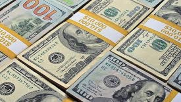 فاصله ۱۰۰۰ تومانی قیمت خرید و فروش دلار در صرافی‌ملی
