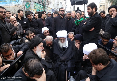 دسته عزاداری روز شهادت حضرت زهرا(س) با حضور آیت الله العظمی وحید خراسانی 