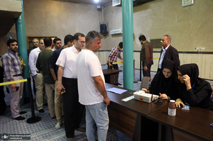 مرحله دوم انتخابات ریاست جمهوری چهاردهم در حسینیه جماران - 1