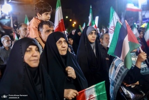 هفتاد و هفتمین اجتماع پر شور مردم در محله نیروی هوایی