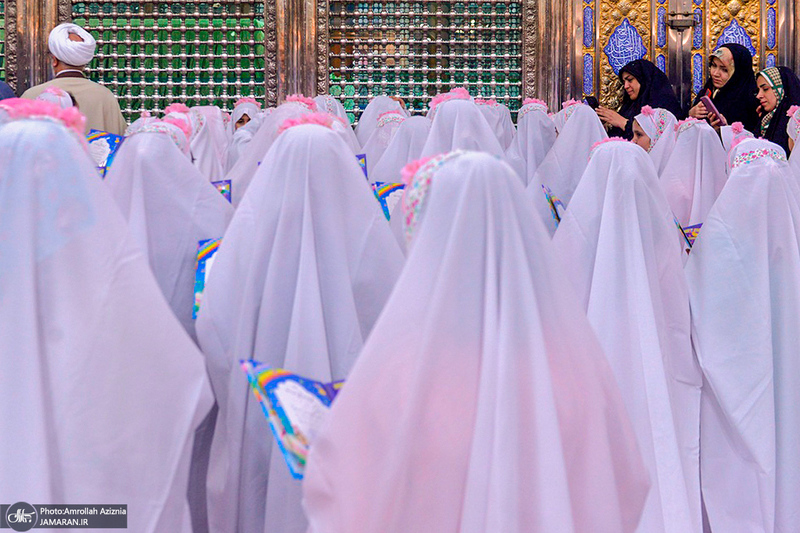 جشن عبادت و تکلیف فرزندان کارکنان معاونت پشتیبانی سپاه در حرم امام خمینی (س)