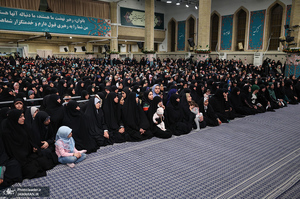 دیدار هزاران نفر از زنان و دختران با رهبر معظم انقلاب