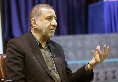 کوثری، نماینده تهران: دولت و قوه قضاییه، لایحه حجاب را «تصحیح» کنند، وگرنه مجلس اقدام «انقلابی» خواهد کرد/ مراقب «آندلس‌سازی» باشیم