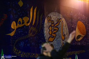 مراسم شب بيست و يكم ماه مبارك رمضان در ميدان انقلاب اسلامى