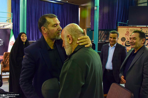 نشست «بازخوانی سیاست مقاومت ذیل اصل امت‌محوری در اندیشه امام خمینی (س)