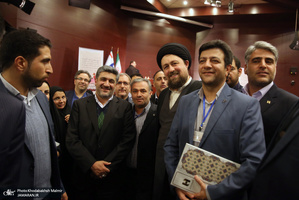 حضور سید حسن خمینی در اختتامبه مسایقات قرآنی ، اذان وتفسیر کارکنان بانک صادرات