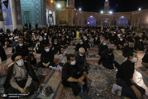 عزاداری شب عاشورای حسینی(ع) در حرم مطهر حضرت معصومه(س)