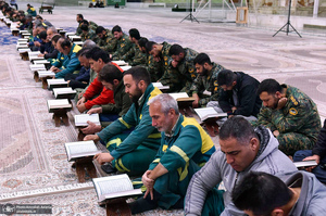 محفل انس با قرآن در حرم مطهر امام خمینی(س)