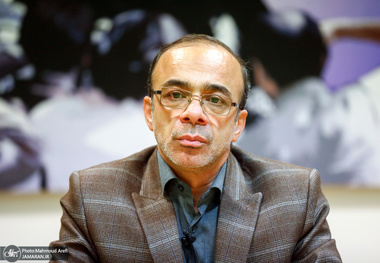 کودتا یا همکاری؟ هایزر و دگردیسی انقلاب ایران