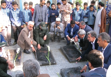 معلمان و دانش آموزان گنبدی با شهدا تجدید میثاق کردند