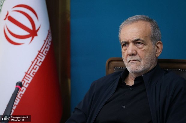 پزشکیان به عیادت سقاب اصفهانی رفت + عکس