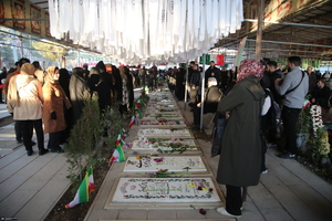 مهمانی لاله ها در قطعه شهدای بهشت زهرا