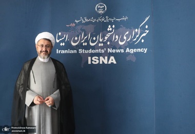 Dr. Ali Komsari visits various departments of ISNA news agency