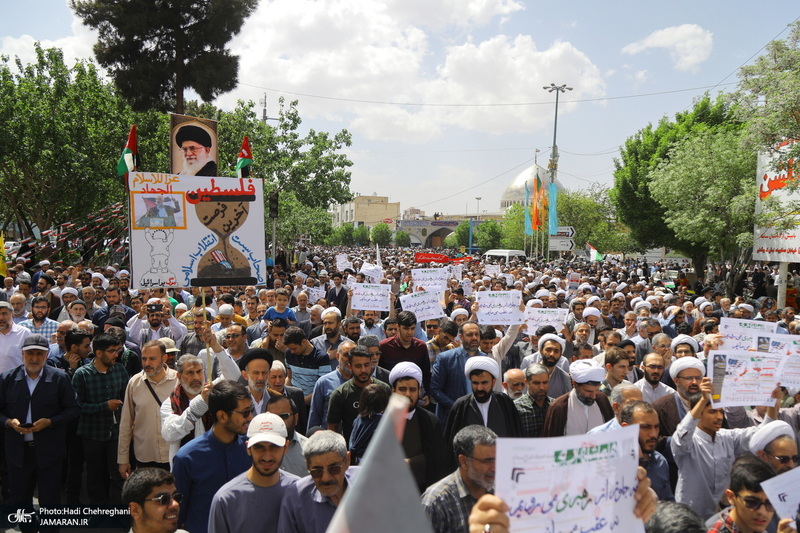 راهپیمایی نمازگزاران قمی در محکومیت جنایات رژیم صهیونیستی