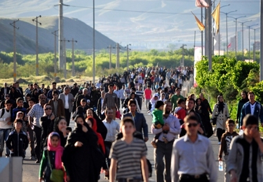 برگزاری همایش پیاده روی خانوادگی در پلدختر و بروجرد