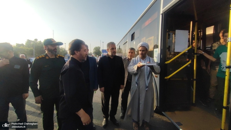 بدرقه کاروان های زائران اعزامی قم به مرقد امام خمینی