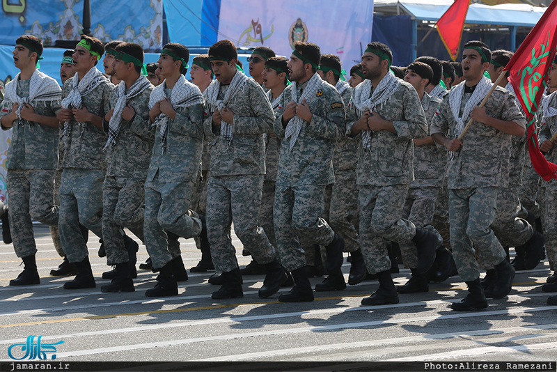 مراسم گرامیداشت روز ارتش جمهوری اسلامی ایران در جوار حرم امام خمینی(س)-1/ رژه