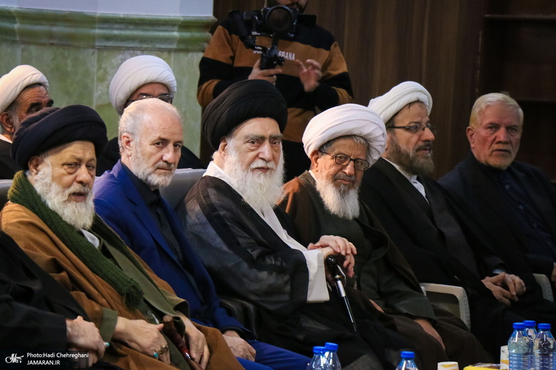 «مفتاح الهدایه فی شرح تحریر الوسیله» - 1