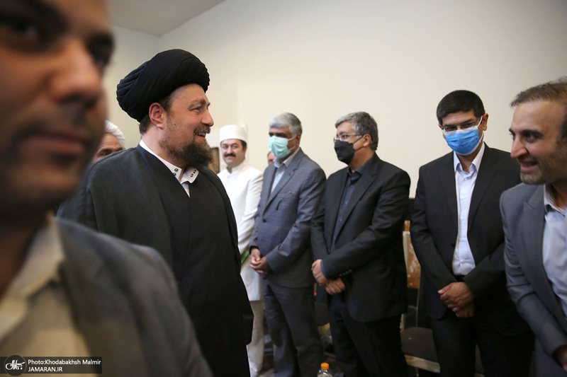 دیدار جمعی از نمایندگان پیروان ادیان الهی با سید حسن خمینی