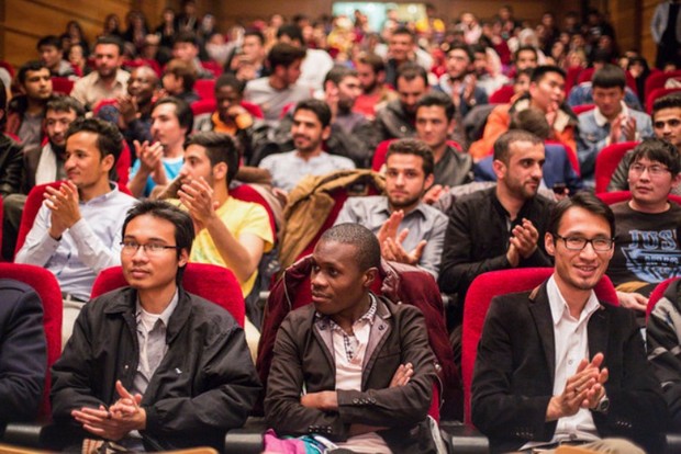 1300 دانشجوی خارجی در دانشگاه فردوسی مشهد تحصیل می کنند