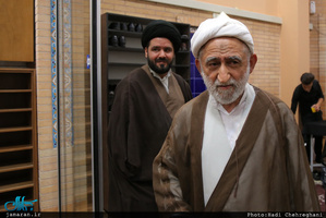 مراسم بزرگداشت والده آیت الله واعظ موسوی در بیت علامه طباطبایی قم