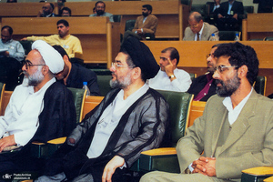 تصاویر منتشر نشده از مرحوم حجت الاسلام و المسلمین سیّدعلی‌اکبر محتشمی‌پور(ره)