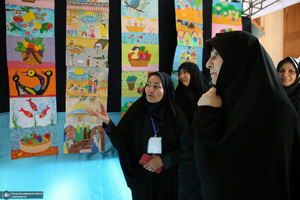 بازدید خانم دکتر فاطمه طباطبایی از دومین هفته فرهنگی بر آستان آفتاب