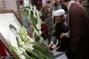 مراسم گلباران بیت امام خمینی(س) در قم