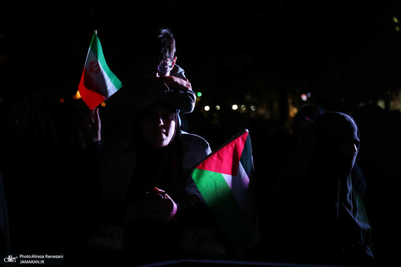 اجتماع دانشجویان تهران در همبستگی با دانشجویان آمریکایی و اروپایی حامی فلسطین